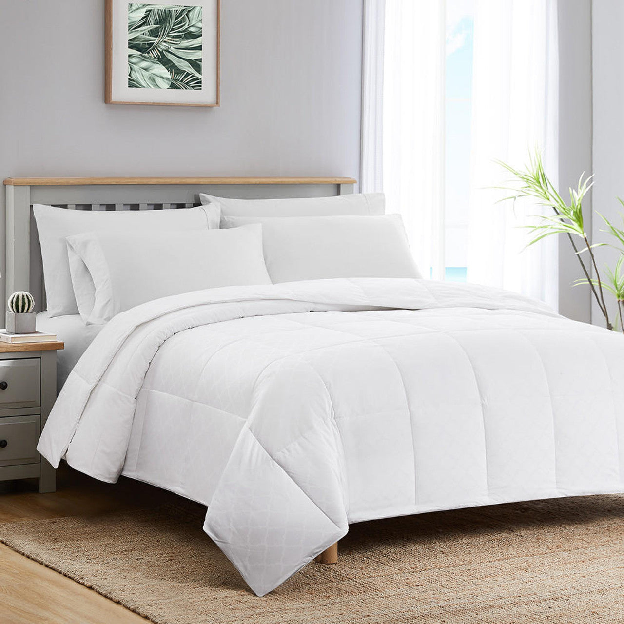 Tommy Bahama®  SUPER AND VERSATILE Cozy Comforter