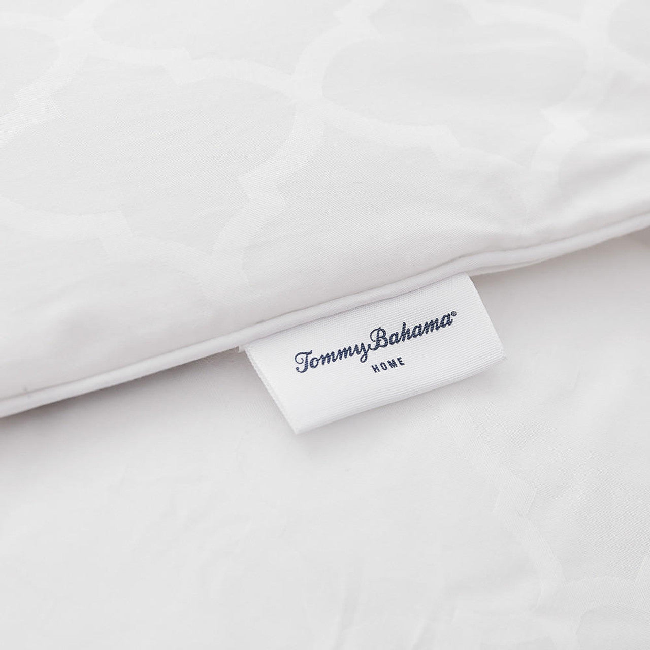 Tommy Bahama®  SUPER AND VERSATILE Cozy Comforter